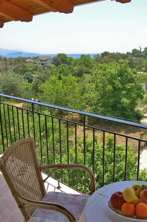 Kefalas Apartments Parga Bilik gambar