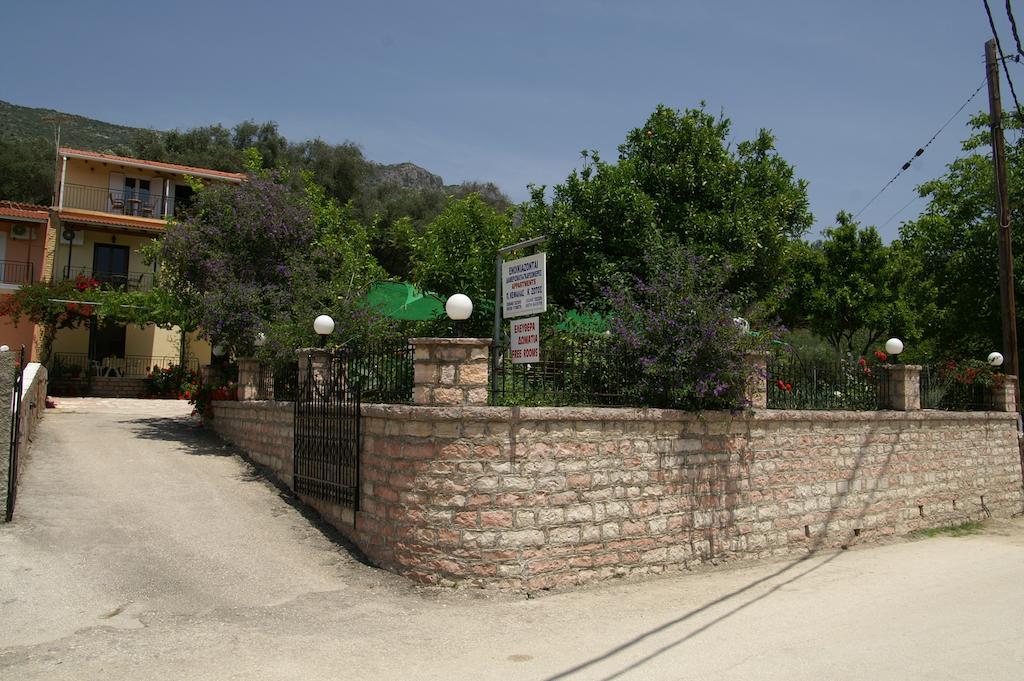 Kefalas Apartments Parga Luaran gambar